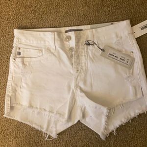 WHITE JEAN SHORTS